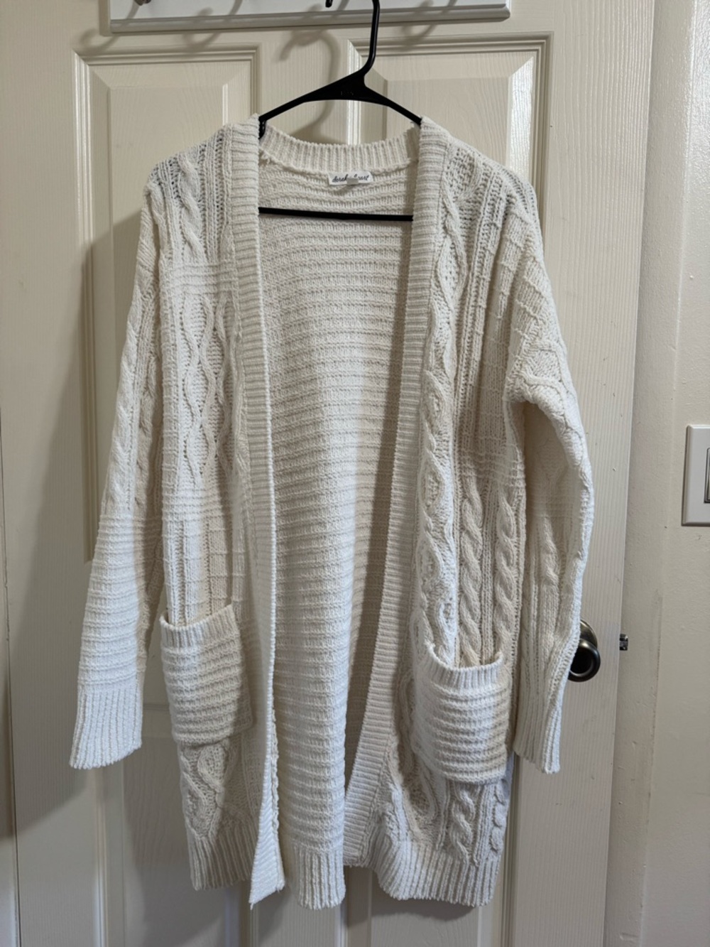 Derek Heart White Open-Front Cable Knit Cardigan